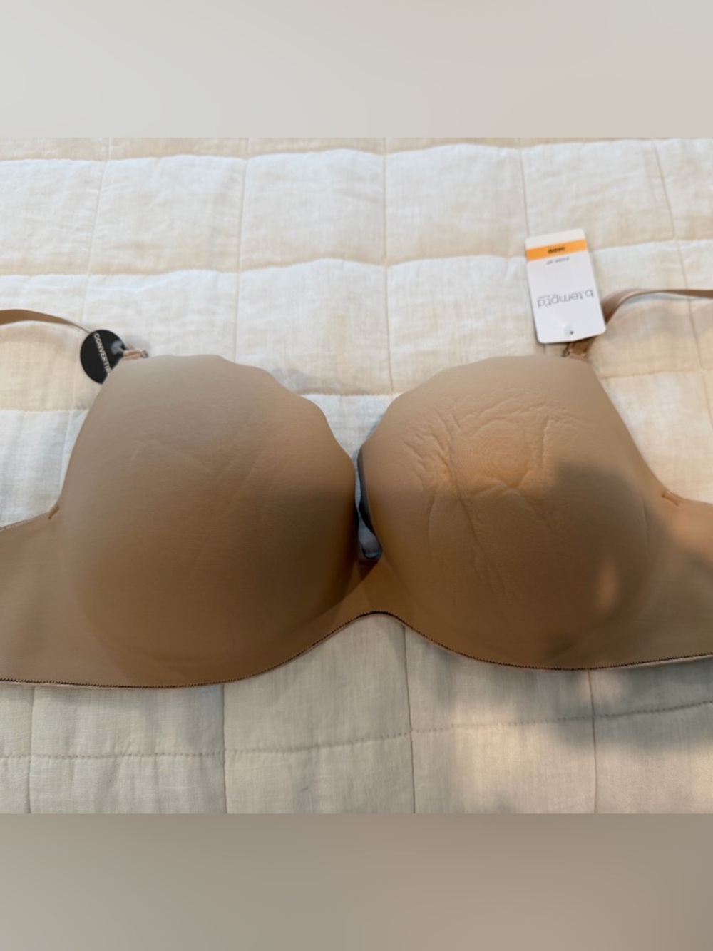 B.Tempt’d Seamless Nude Convertible push-up Bra.  36DD NWT